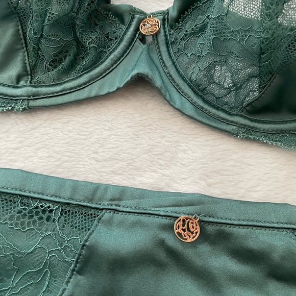 Rosie Huntingdon Whitely for M&S silk set - Picture 9 of 16